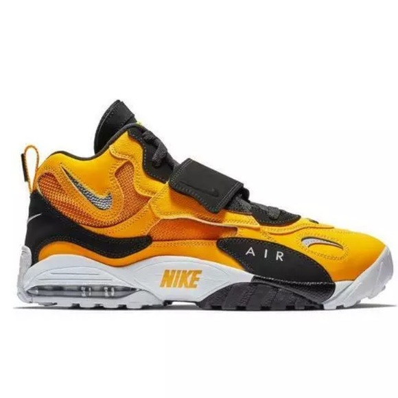Nike Men's Yellow and Black Air Sneakers - Picture 4 of 10